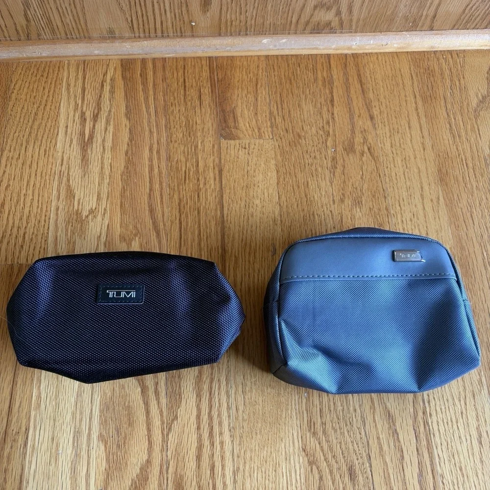 2 TUMI Delta Air Lines Amenity Travel Kit Bags Blue Black Leather Trim 1 Partial